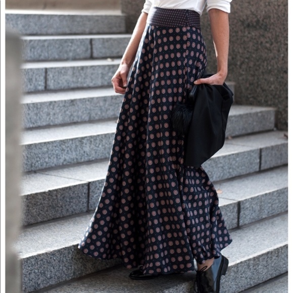 Banana republic maxi skirt Clearance